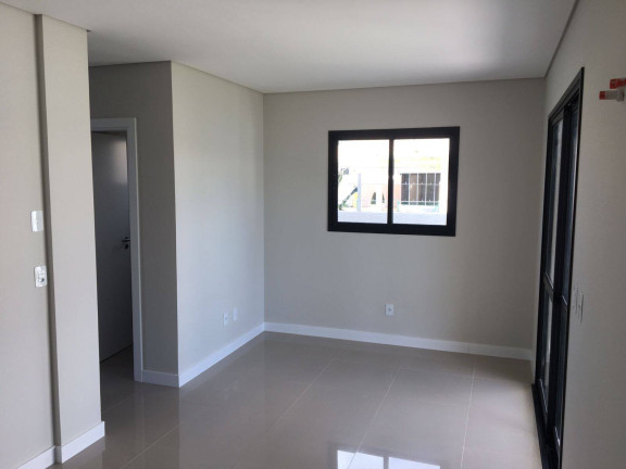 Imagem Casa de Condomínio com 3 Quartos à Venda, 130 m² em Cachoeira Do Bom Jesus - Florianópolis