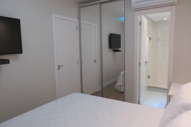 Imagem Apartamento com 1 Quarto à Venda, 40 m² em Centro Histórico - Porto Alegre Imagem Apartamento com 1 Quarto à Venda, 40 m² em Centro Histórico - Porto Alegre