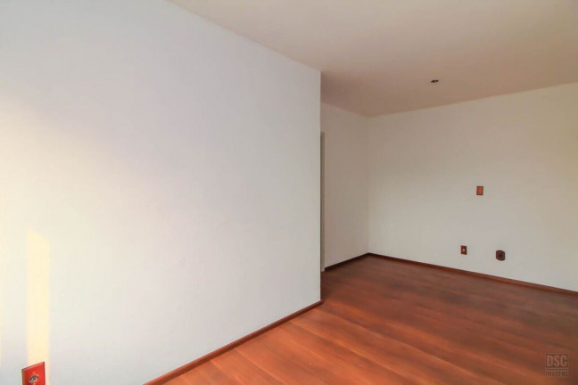 Imagem Imóvel com 2 Quartos à Venda, 56 m² em Cristal - Porto Alegre Imagem Imóvel com 2 Quartos à Venda, 56 m² em Cristal - Porto Alegre