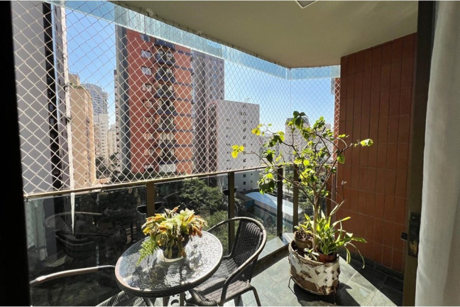 Imagem Apartamento com 3 Quartos à Venda, 163 m² em Itaim Bibi - São Paulo Imagem Apartamento com 3 Quartos à Venda, 163 m² em Itaim Bibi - São Paulo