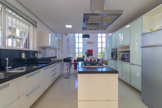 Imagem Casa com 3 Quartos à Venda, 389 m² em Boa Vista - Porto Alegre Imagem Casa com 3 Quartos à Venda, 389 m² em Boa Vista - Porto Alegre