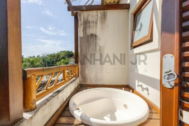 Imagem Imóvel com 2 Quartos à Venda, 60 m² em Curral - Ilha Bela - Ilhabela Imagem Imóvel com 2 Quartos à Venda, 60 m² em Curral - Ilha Bela - Ilhabela