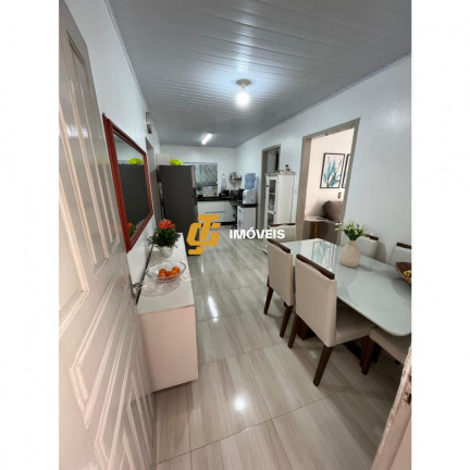 Imagem Casa com 3 Quartos à Venda, 193 m² em Monte Alegre - Camboriú
