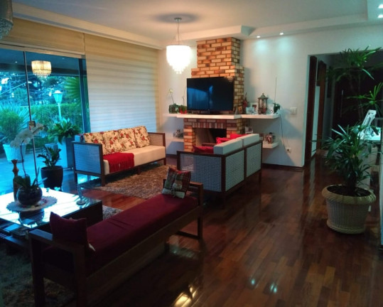 Sobrado com 4 Quartos à Venda, 439 m² em Jardim Leonor - São Paulo