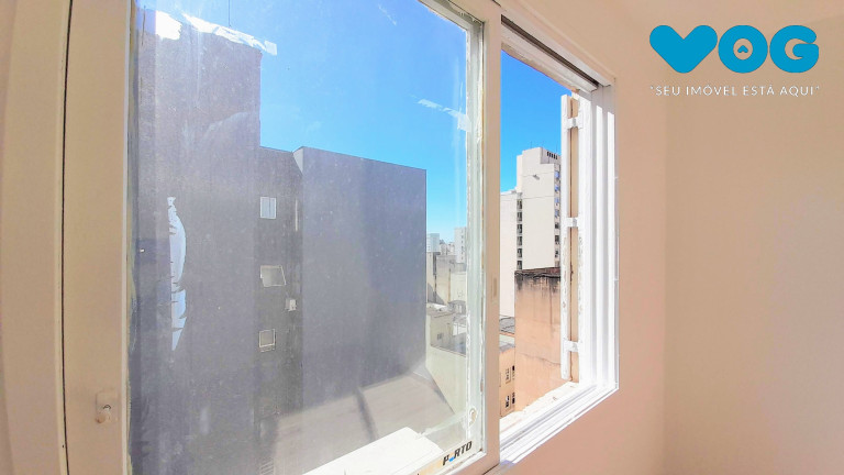Imagem Imóvel com 1 Quarto à Venda, 41 m² em Centro Histórico - Porto Alegre Imagem Imóvel com 1 Quarto à Venda, 41 m² em Centro Histórico - Porto Alegre