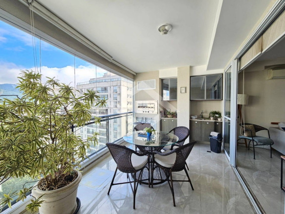 Imagem Apartamento com 3 Quartos à Venda, 169 m² em Barra Olímpica - Rio De Janeiro Imagem Apartamento com 3 Quartos à Venda, 169 m² em Barra Olímpica - Rio De Janeiro