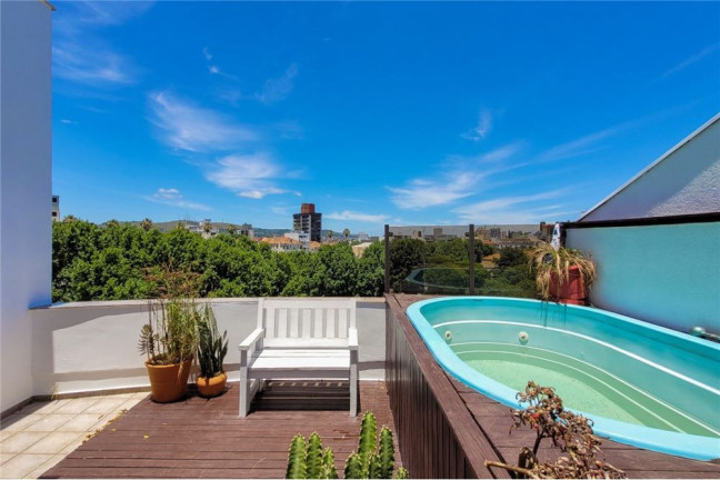 Imagem Cobertura com 3 Quartos à Venda, 111 m² em Petrópolis - Porto Alegre Imagem Cobertura com 3 Quartos à Venda, 111 m² em Petrópolis - Porto Alegre