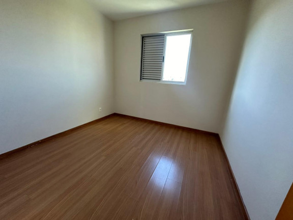 Imagem Apartamento com 3 Quartos à Venda, 280 m² em Cabral - Contagem