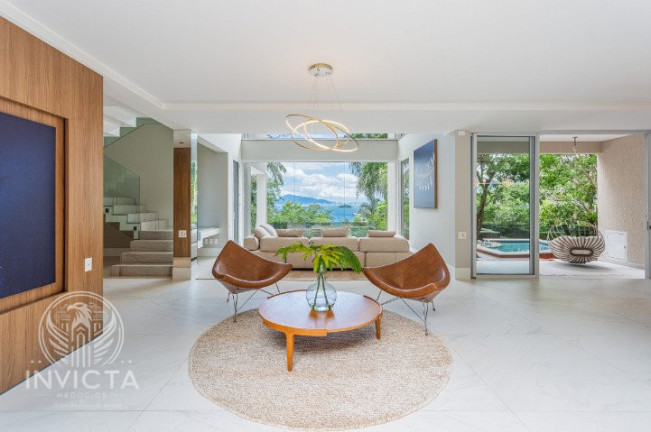 Casa com 4 Quartos à Venda, 524 m² em Estaleirinho - Balneário Camboriú