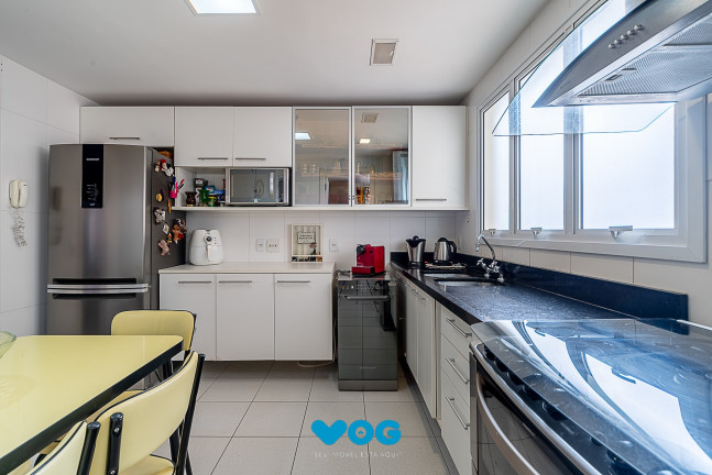Imagem Imóvel com 3 Quartos à Venda, 141 m² em Jardim Europa - Porto Alegre Imagem Imóvel com 3 Quartos à Venda, 141 m² em Jardim Europa - Porto Alegre