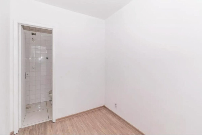 Imagem Imóvel com 2 Quartos à Venda, 69 m² em Vila Ipiranga - Porto Alegre Imagem Imóvel com 2 Quartos à Venda, 69 m² em Vila Ipiranga - Porto Alegre