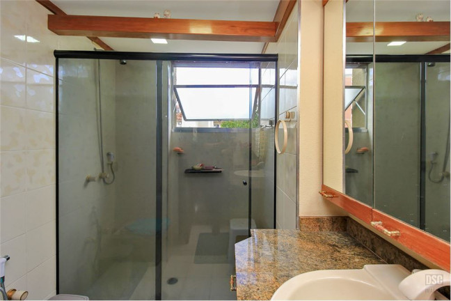 Imagem Imóvel com 4 Quartos à Venda, em Higienópolis - Porto Alegre Imagem Imóvel com 4 Quartos à Venda, em Higienópolis - Porto Alegre