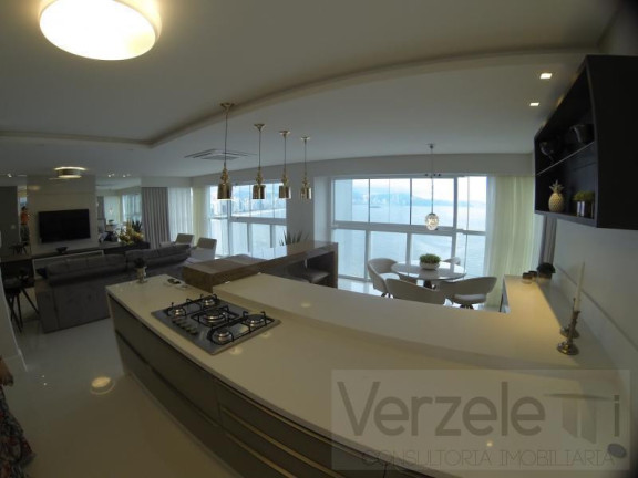 Imagem Apartamento com 4 Quartos à Venda, 238 m² em Centro - Balneário Camboriú Imagem Apartamento com 4 Quartos à Venda, 238 m² em Centro - Balneário Camboriú