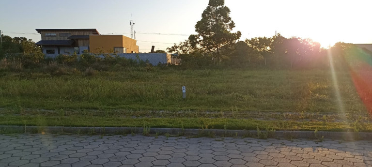Imagem Terreno à Venda, 747 m² em Campo Duna - Garopaba