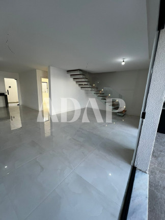 Imagem Casa com 4 Quartos à Venda, 247 m² em Vargem Pequena - Rio De Janeiro