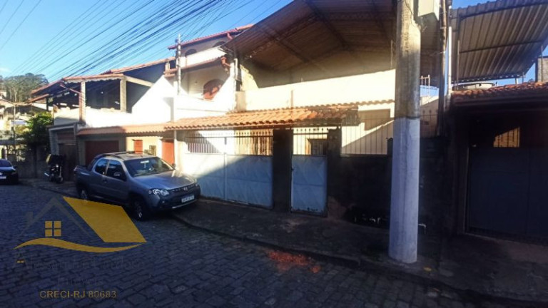 Imagem Casa com 3 Quartos à Venda, 250 m² em Vila Guarani - Nova Friburgo Imagem Casa com 3 Quartos à Venda, 250 m² em Vila Guarani - Nova Friburgo