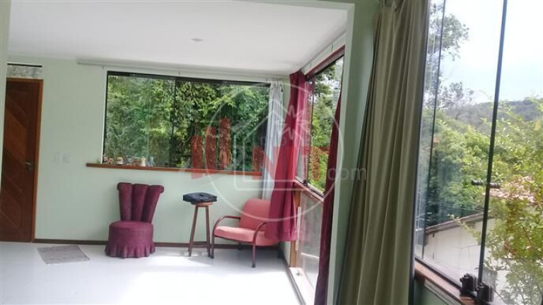 Imagem Casa com 3 Quartos à Venda, 320 m² em Pendotiba - Niterói