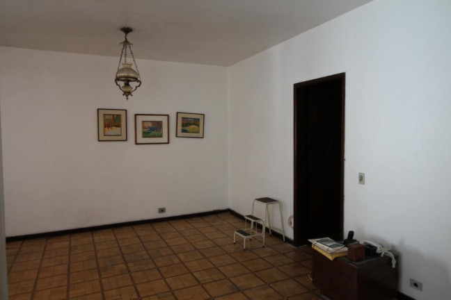 Imagem Casa com 3 Quartos à Venda, 265 m² em Centro - Curitiba Imagem Casa com 3 Quartos à Venda, 265 m² em Centro - Curitiba