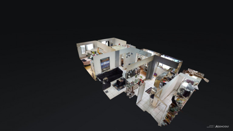 Imagem Imóvel com 2 Quartos à Venda, 75 m² em Nonoai - Porto Alegre Imagem Imóvel com 2 Quartos à Venda, 75 m² em Nonoai - Porto Alegre