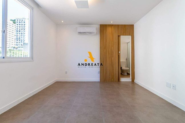 Imagem Cobertura com 3 Quartos à Venda, 237 m² em Copacabana - Rio De Janeiro Imagem Cobertura com 3 Quartos à Venda, 237 m² em Copacabana - Rio De Janeiro