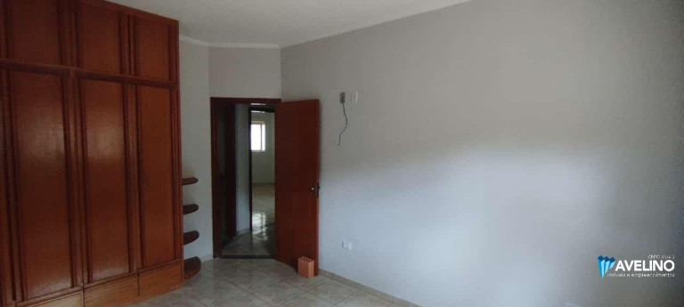 Imagem Casa com 3 Quartos à Venda, 170 m² em Jardim São Lourenço - Campo Grande Imagem Casa com 3 Quartos à Venda, 170 m² em Jardim São Lourenço - Campo Grande