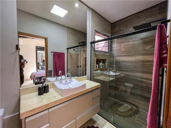 Imagem Casa com 3 Quartos à Venda, 250 m² em Jardim Valencia - Ribeirão Preto Imagem Casa com 3 Quartos à Venda, 250 m² em Jardim Valencia - Ribeirão Preto