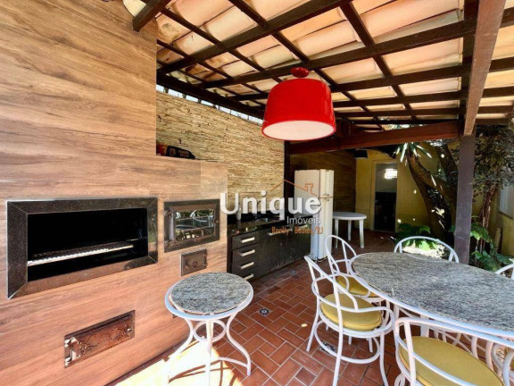 Imagem Casa com 4 Quartos à Venda, 250 m² em Ferradura - Armação Dos Búzios Imagem Casa com 4 Quartos à Venda, 250 m² em Ferradura - Armação Dos Búzios