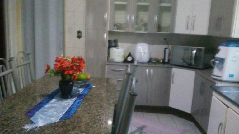 Imagem Casa com 3 Quartos à Venda, 250 m² em Jacareí Imagem Casa com 3 Quartos à Venda, 250 m² em Jacareí