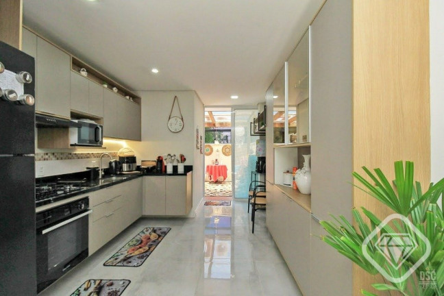 Imagem Casa com 2 Quartos à Venda, em Hípica - Porto Alegre Imagem Casa com 2 Quartos à Venda, em Hípica - Porto Alegre