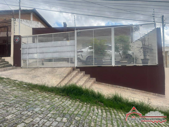 Imagem Casa com 2 Quartos à Venda, 240 m² em Centro - Jacareí Imagem Casa com 2 Quartos à Venda, 240 m² em Centro - Jacareí