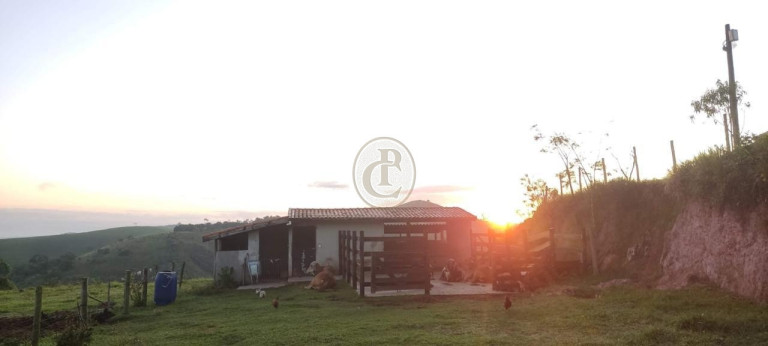 Imagem Chácara com 3 Quartos à Venda, 640 m² em Sítio Casarão - Jacareí