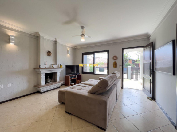 Imagem Casa com 4 Quartos à Venda, 177 m² em Centro - Xangri-lá Imagem Casa com 4 Quartos à Venda, 177 m² em Centro - Xangri-lá