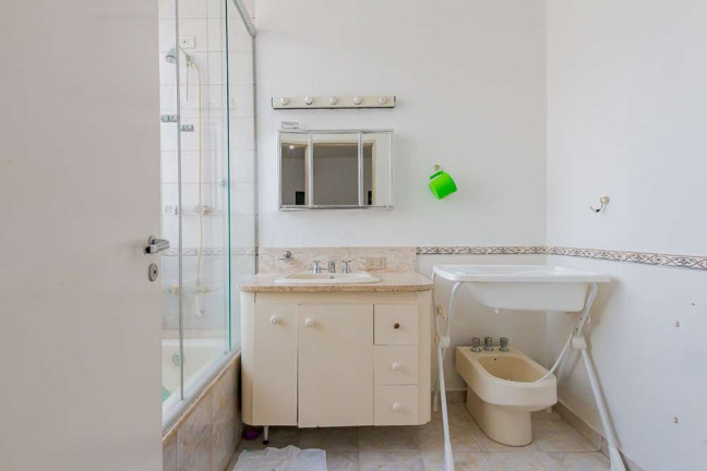 Imagem Apartamento com 3 Quartos à Venda, 196 m² em Higienópolis - São Paulo Imagem Apartamento com 3 Quartos à Venda, 196 m² em Higienópolis - São Paulo