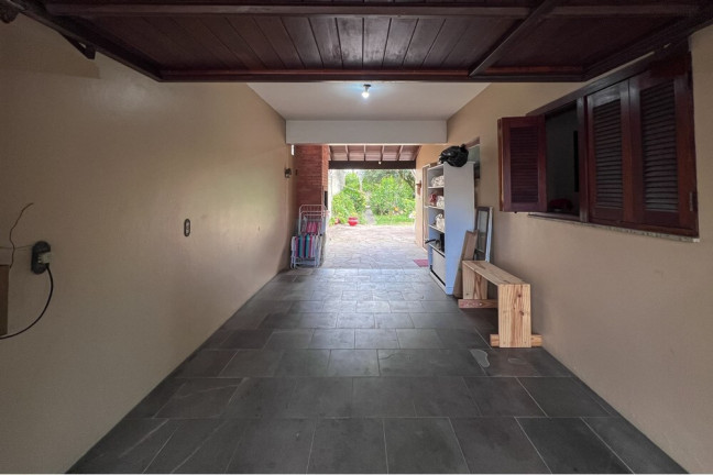 Imagem Casa com 3 Quartos à Venda, 211 m² em Niterói - Canoas Imagem Casa com 3 Quartos à Venda, 211 m² em Niterói - Canoas