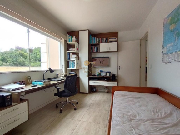 Imagem Casa com 4 Quartos à Venda, 204 m² em Jardim Europa - Teresópolis Imagem Casa com 4 Quartos à Venda, 204 m² em Jardim Europa - Teresópolis
