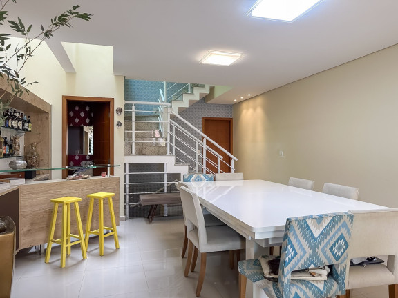 Imagem Casa com 3 Quartos à Venda, 220 m² em Vila Scarpelli - Santo André Imagem Casa com 3 Quartos à Venda, 220 m² em Vila Scarpelli - Santo André