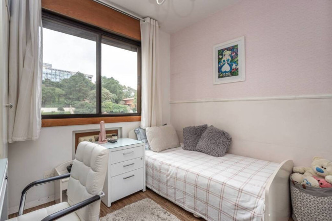 Imagem Imóvel com 3 Quartos à Venda, 90 m² em Cristal - Porto Alegre Imagem Imóvel com 3 Quartos à Venda, 90 m² em Cristal - Porto Alegre
