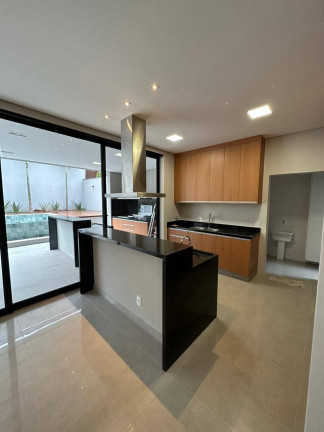 Imagem Casa com 3 Quartos à Venda, 305 m² em Swiss Park - Campinas