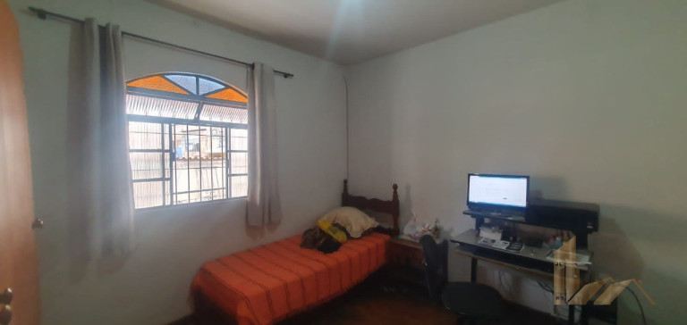 Imagem Casa com 4 Quartos à Venda, 163 m² em Jardim Dos Comerciários (venda Nova) - Belo Horizonte Imagem Casa com 4 Quartos à Venda, 163 m² em Jardim Dos Comerciários (venda Nova) - Belo Horizonte