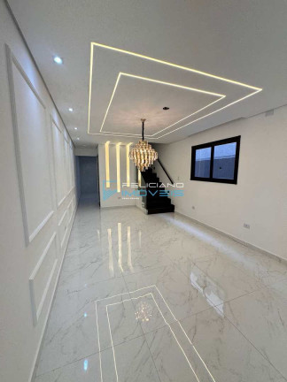 Imagem Casa com 4 Quartos à Venda, 160 m² em Guilhermina - Praia Grande Imagem Casa com 4 Quartos à Venda, 160 m² em Guilhermina - Praia Grande