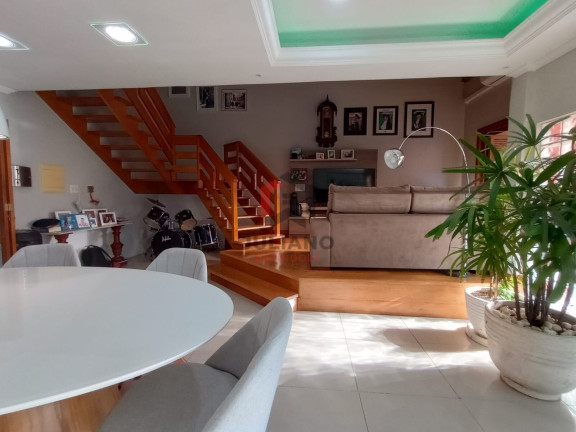 Imagem Casa com 4 Quartos à Venda, em Porto Verde - Alvorada Imagem Casa com 4 Quartos à Venda, em Porto Verde - Alvorada
