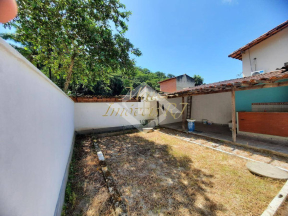 Imagem Casa com 2 Quartos à Venda, 220 m² em Itaipu - Niterói