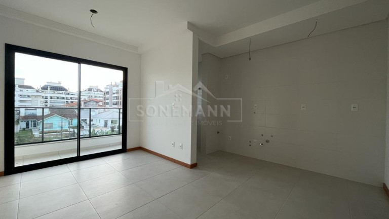 Imagem Apartamento com 2 Quartos à Venda, 61 m² em Coqueiros - Florianópolis