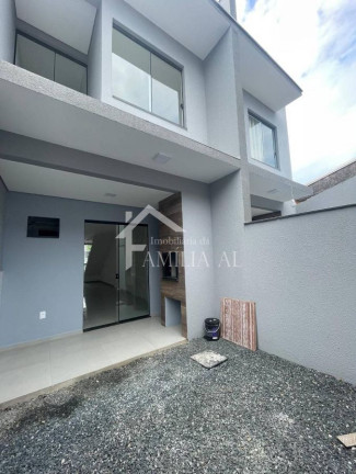 Imagem Casa com 3 Quartos à Venda,  em Aventureiro - Joinville