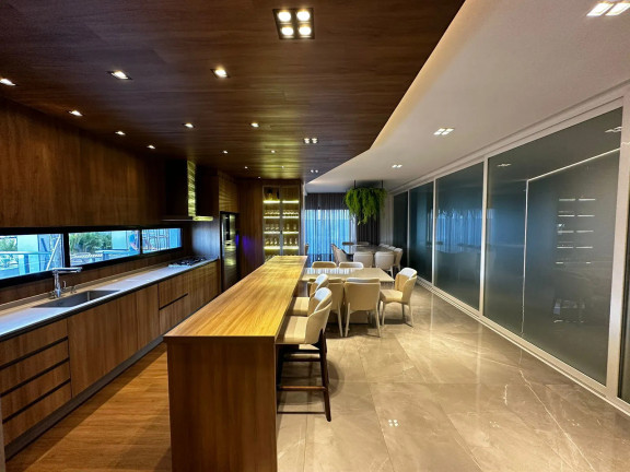 Imagem Apartamento com 3 Quartos à Venda, 133 m² em Centro - Balneário Camboriú Imagem Apartamento com 3 Quartos à Venda, 133 m² em Centro - Balneário Camboriú