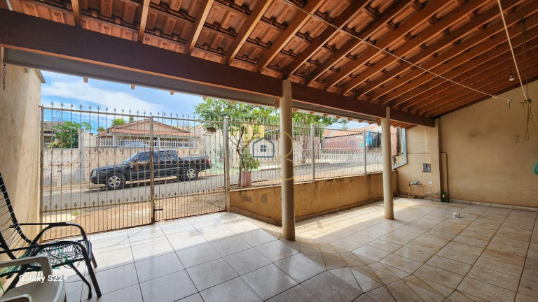 Imagem Casa com 2 Quartos à Venda, 170 m² em João Paz - Londrina Imagem Casa com 2 Quartos à Venda, 170 m² em João Paz - Londrina