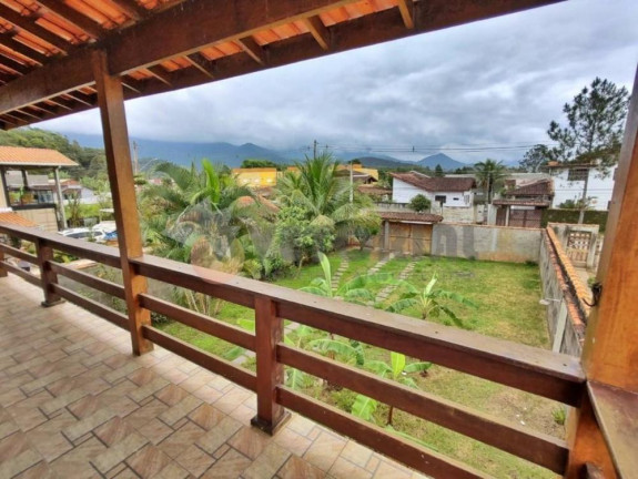 Imagem Sobrado com 2 Quartos à Venda, 152 m² Imagem Sobrado com 2 Quartos à Venda, 152 m²