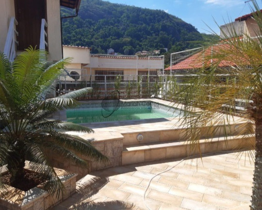 Casa com 4 Quartos à Venda, 360 m² em São Francisco - Niterói