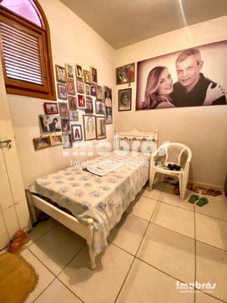 Imagem Casa com 3 Quartos à Venda, 230 m² em Cidade Dos Funcionários - Fortaleza Imagem Casa com 3 Quartos à Venda, 230 m² em Cidade Dos Funcionários - Fortaleza