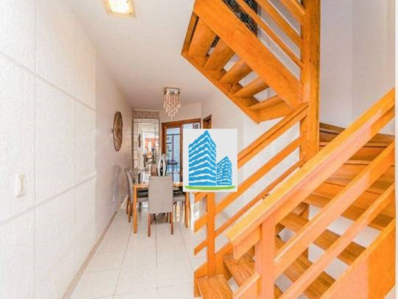 Imagem Sobrado com 4 Quartos à Venda, 255 m² em Jardim Itu - Porto Alegre